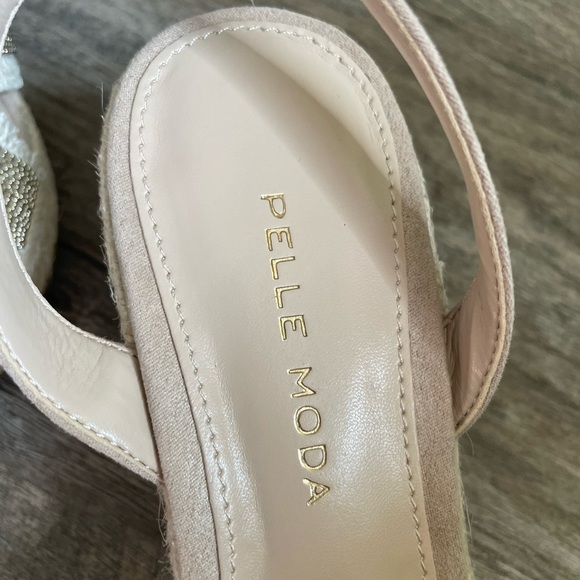 NIB Wedge Sandal Konner by Pelle Moda - Picture 6 of 7